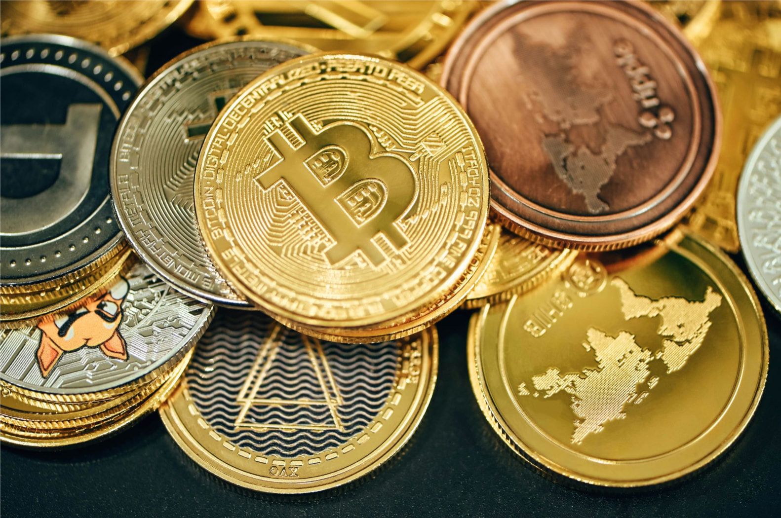 cryptocurrency-vs-stocks-coins